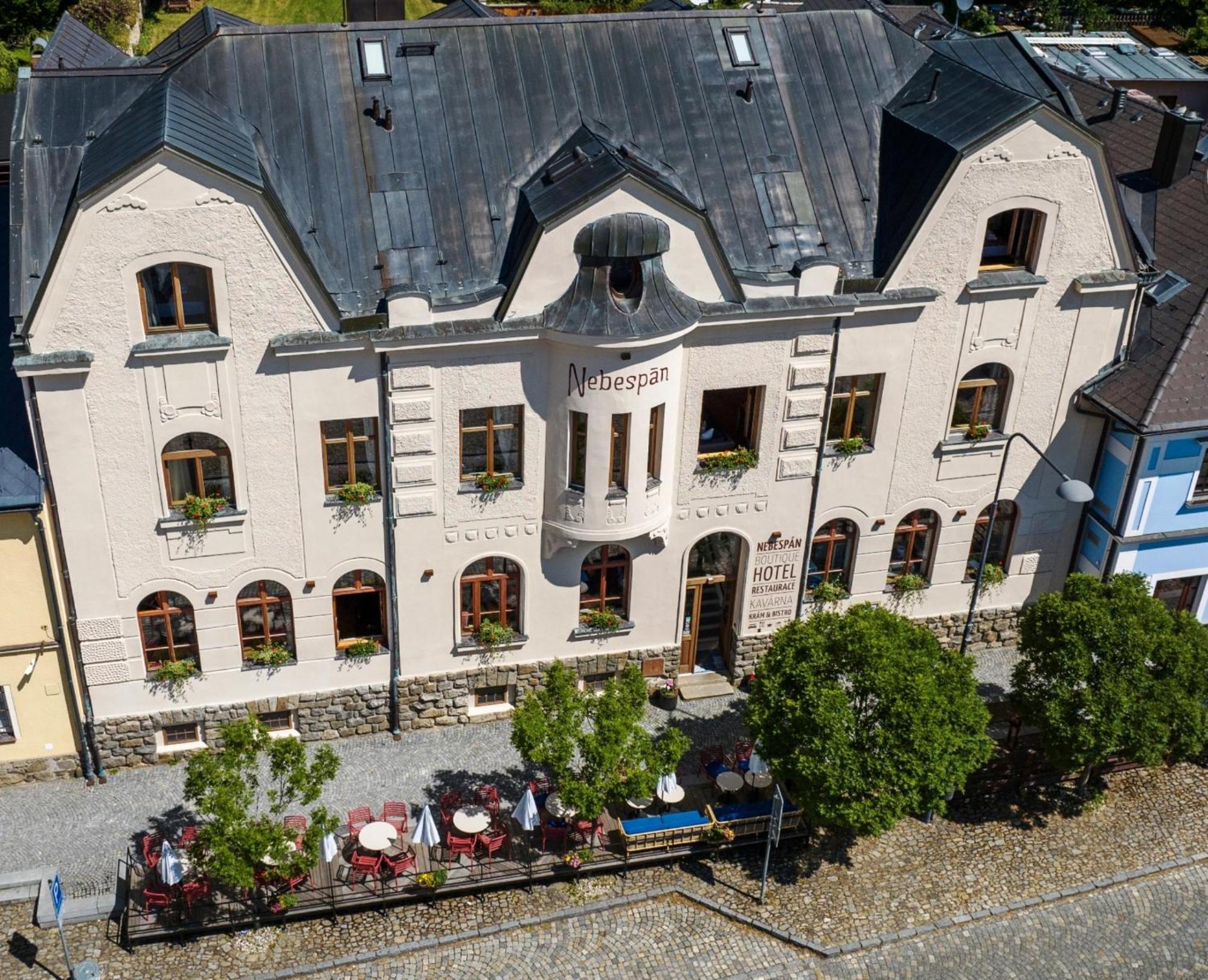 Nebespan Kasperske Hory Bagian luar foto