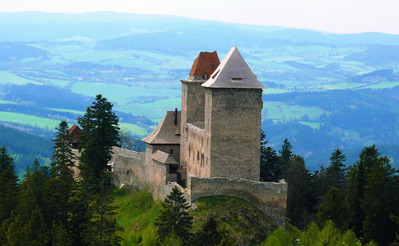 Nebespan Kasperske Hory Bagian luar foto